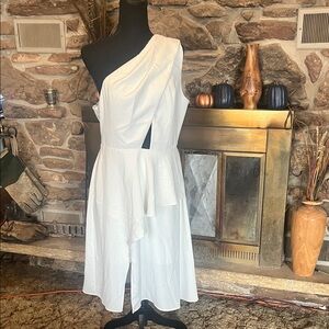 Say One-Shoulder White Dress